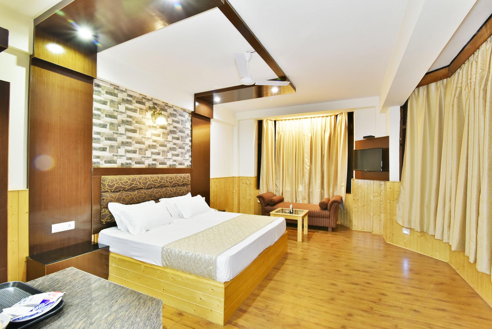 Hotel Devlok Манали Экстерьер фото